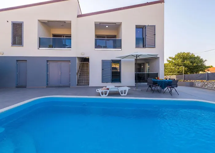 Cozy Apartman Lukoran