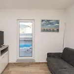 Cozy Apartment Lukoran