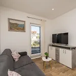 Apartment Cozy Lukoran