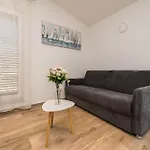 Cozy Apartment