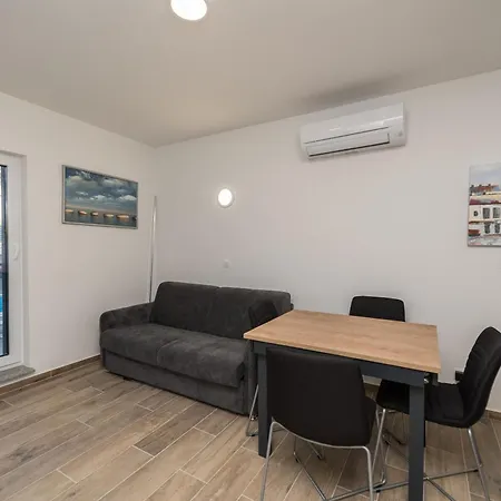 Apartament Cozy *